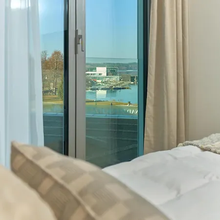 Апартаменты Z Widokiem Na Jezioro Ukiel I Przystan Ольштын